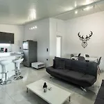 Domus Villa *