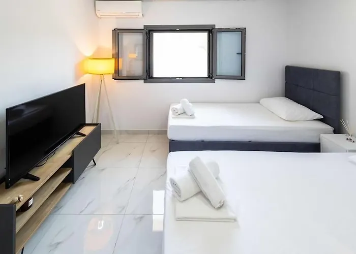 Domus * 埃尔米奥尼